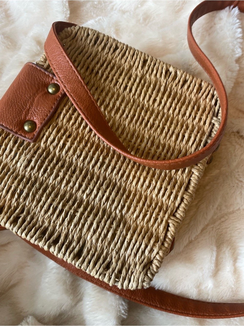 Woven Straw Crossbody Bag with Tan Leather Trim - Picture 6 of 8